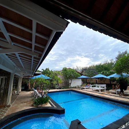 Coral Beach Seaside Gili Trawangan Extérieur photo