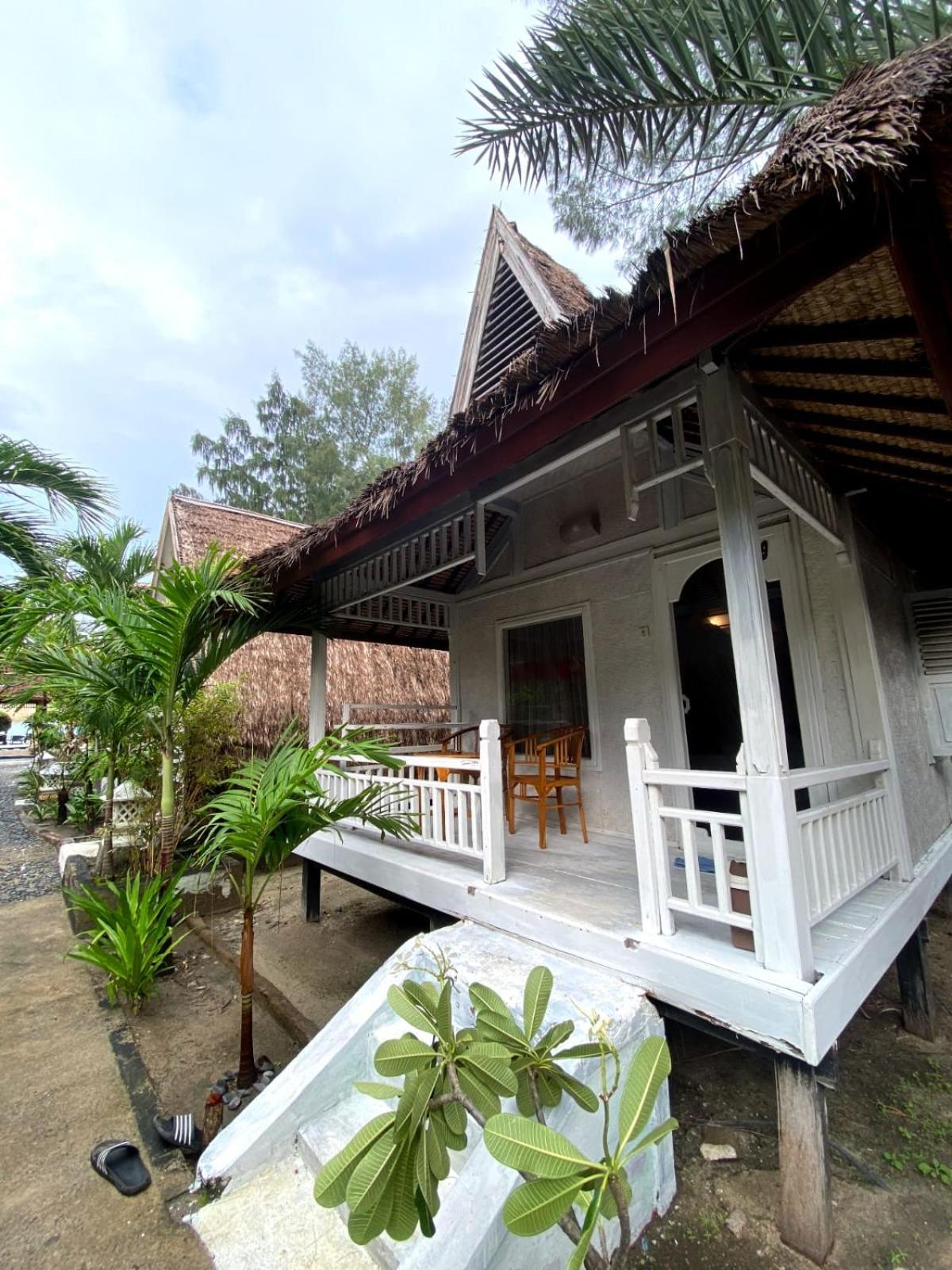 Coral Beach Seaside Gili Trawangan Extérieur photo